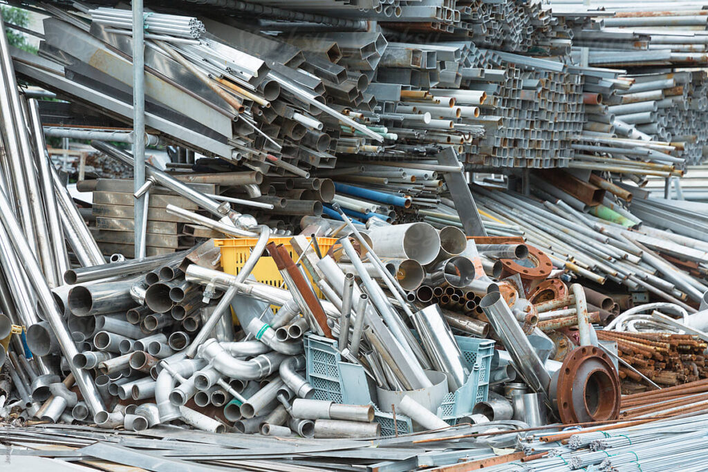 We buy all scrap aluminium copper iron cables brass steel نشتري كابلات الألمنيوم والنحاس والحديد والنحاس والصلب Scrap Buyer in Dammam