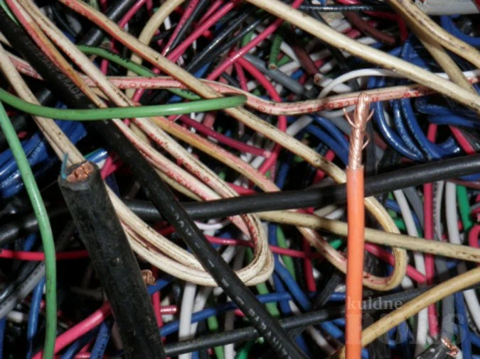 We buy all scrap aluminium copper iron cables brass steel نشتري كابلات الألمنيوم والنحاس والحديد والنحاس والصلب Scrap Buyer in Dammam